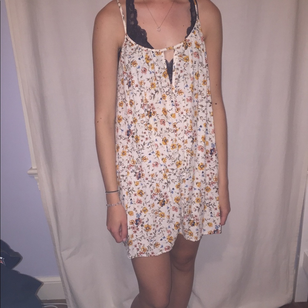 Summer dress brandy Melville forever 21